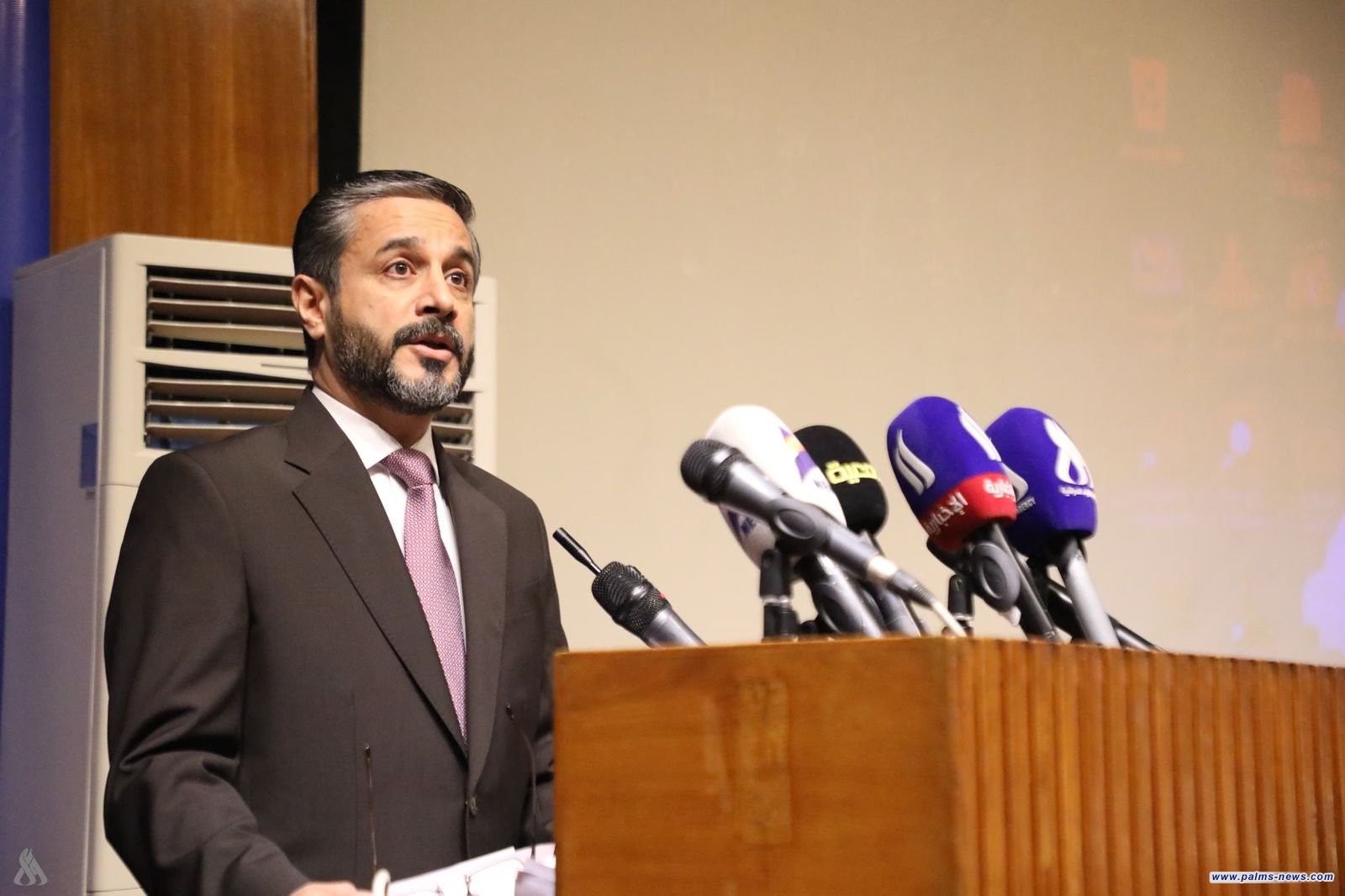 وزير التعليم يؤكد سعي الوزارة لتمكين الخريجين بمهارات ترفد السوق